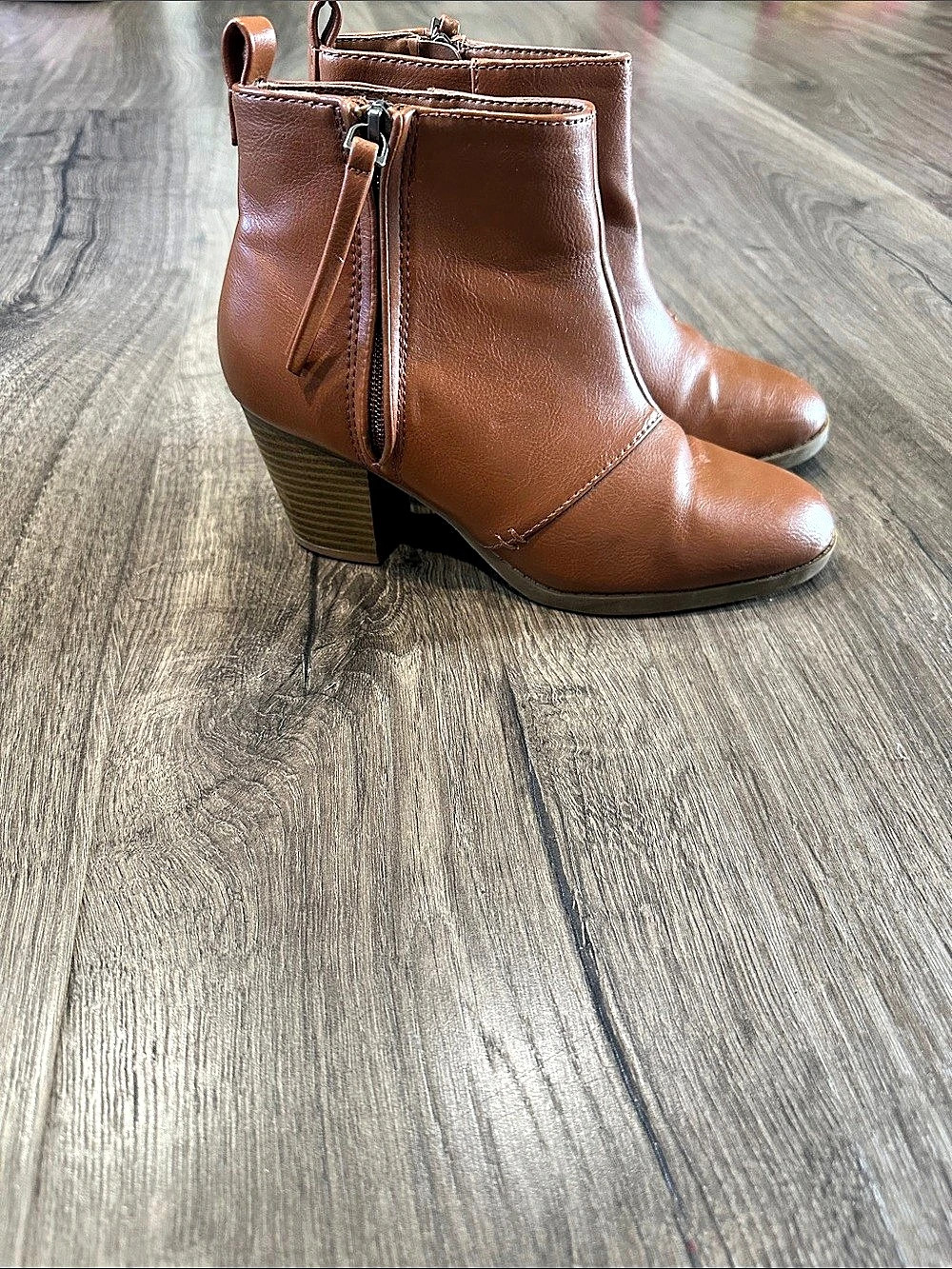 Old navy ankle booties Brown US 7